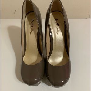 Mia pumps with chunky heel